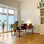Schoene Ferienwohnung Im Zentrum Les